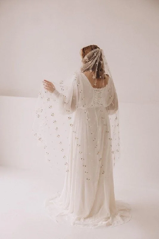 Wedding veil with embroidered chamomile flowers - STYLE MAY